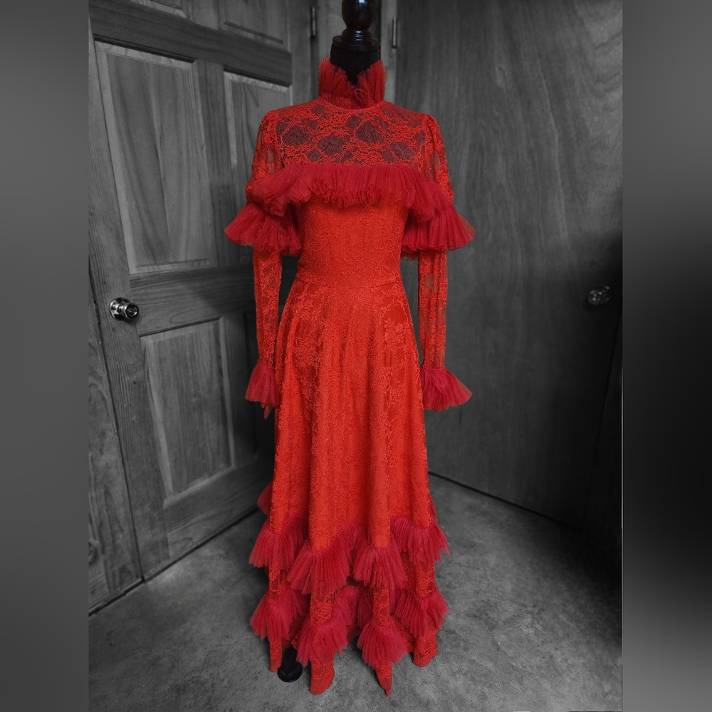 NWT WeaselWear Lydia Deetz Beetlejuice Red Lace Wedding Dress Costume